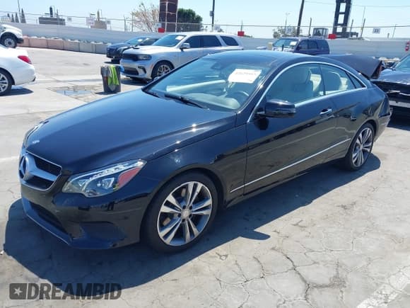 ✅ 2014 Mercedes-Benz E 350 • VIN: WDDKJ5KBXEF248395 • Lot: 42629503. Listed on IAAI with 59,718 mi. Free auction sales archive from the USA and detailed vehicle history report at DreamBid. Image 17.