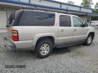 ✅ 2005 Chevrolet Suburban LS • VIN: 3GNFK16Z45G101746 • Lot: 63064944. Wystawiony na Copart z przebiegiem 316 465 mil. Bezpłatny archiwum sprzedaży aukcyjnych z USA i szczegółowy raport historii pojazdu na DreamBid. Zdjęcie 3.