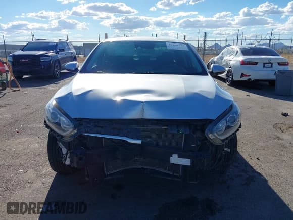 ✅ 2019 Kia Forte LXS • VIN: 3KPF24AD8KE010248 • Лот: 43188779. Опубликован ранее на IAAI с пробегом 72 730 миль. Бесплатный доступ к архиву аукционных продаж из США и подробный отчёт об истории автомобиля на DreamBid. Изображение 13.