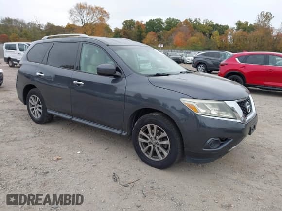 ✅ 2013 Nissan Pathfinder SV • VIN: 5N1AR2MM7DC638975 • Lot: 43535148. Wystawiony na IAAI z przebiegiem 130 460 mil. Bezpłatny archiwum sprzedaży aukcyjnych z USA i szczegółowy raport historii pojazdu na DreamBid. Zdjęcie 1.