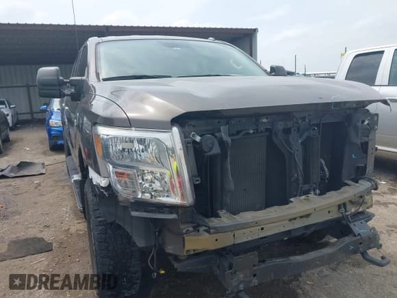 ✅ 2017 Nissan Titan SV • VIN: 1N6AA1F21HN551632 • Lot: 42756675. Listed on IAAI with 60,664 mi. Free auction sales archive from the USA and detailed vehicle history report at DreamBid. Image 1.