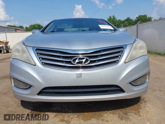 ✅ 2012 Hyundai Azera • VIN: KMHFH4JGXCA182208 • Лот: 42559319. Опубликован ранее на IAAI с пробегом 236 086 миль. Бесплатный доступ к архиву аукционных продаж из США и подробный отчёт об истории автомобиля на DreamBid. Изображение 19.