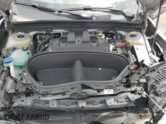 ✅ 2023 Volvo XC40 Ultimate • VIN: YV4ED3UMXP2945977 • Lot: 62649034. Listed on Copart with 10,853 mi. Free auction sales archive from the USA and detailed vehicle history report at DreamBid. Image 12.