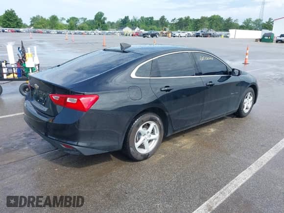 2018 Chevrolet Malibu LS с VIN 1G1ZC5ST9JF199656, выставлен на аукционе IAAI как лот 42512022 с пробегом 64 040 миль миль и . История ставок и продаж доступна на DreamBid. Изображение 4.