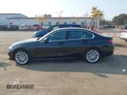 ✅ 2024 BMW 3 Series 330i xDrive • VIN: 3MW89FF02R8D93227 • Лот: 43274650. Опубликован ранее на IAAI с пробегом 34 567 миль. Бесплатный доступ к архиву аукционных продаж из США и подробный отчёт об истории автомобиля на DreamBid. Изображение 14.