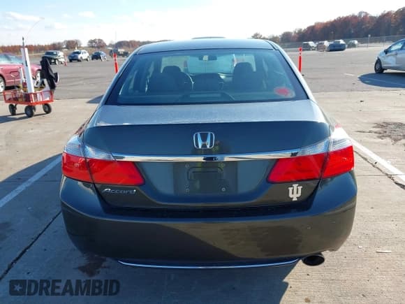 ✅ 2013 Honda Accord EX • VIN: 1HGCR2F73DA251874 • Lot: 43614368. Wystawiony na IAAI z przebiegiem 178 389 mil. Bezpłatny archiwum sprzedaży aukcyjnych z USA i szczegółowy raport historii pojazdu na DreamBid. Zdjęcie 17.