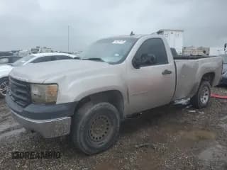 ✅ 2007 GMC Sierra 1500 Work Truck • VIN: 1GTEC14C67Z583865 • Лот: 54379175. Опубликован ранее на Copart с пробегом 283 321 миль. Бесплатный доступ к архиву аукционных продаж из США и подробный отчёт об истории автомобиля на DreamBid. Изображение 1.