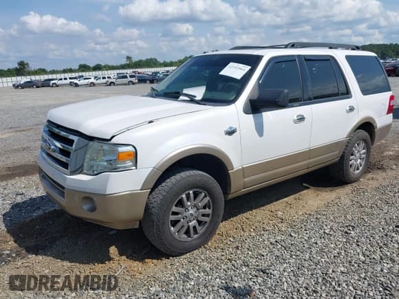 ✅ 2013 Ford Expedition XLT • VIN: 1FMJU1J58DEF11405 • Lot: 42352064. Listed on IAAI with 138,050 mi. Free auction sales archive from the USA and detailed vehicle history report at DreamBid. Image 2.