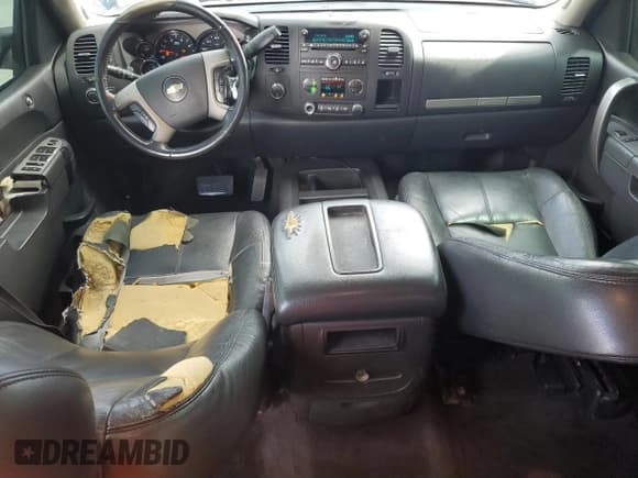 ✅ 2013 Chevrolet Silverado 2500HD LT • VIN: 1GC1KXC85DF237448 • Lot: 66804235. Wystawiony na Copart z przebiegiem 201 650 mil. Bezpłatny archiwum sprzedaży aukcyjnych z USA i szczegółowy raport historii pojazdu na DreamBid. Zdjęcie 8.