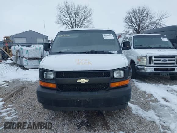 ✅ 2017 Chevrolet Express Cargo • VIN: 1GCWGBFF7H1222263 • Lot: 43569326. Listed on IAAI with 327,493 mi. Free auction sales archive from the USA and detailed vehicle history report at DreamBid. Image 13.