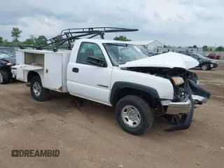 ✅ 2006 Chevrolet Silverado 2500HD Work Truck • VIN: 1GBHC24U06E130878 • Lot: 42479742. Wystawiony na IAAI z przebiegiem 271 142 mil. Bezpłatny archiwum sprzedaży aukcyjnych z USA i szczegółowy raport historii pojazdu na DreamBid. Zdjęcie 1.