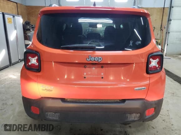 ✅ 2016 Jeep Renegade Latitude • VIN: ZACCJBBT6GPE38166 • Lot: 82670465. Listed on Copart with 201,213 mi. Free auction sales archive from the USA and detailed vehicle history report at DreamBid. Image 6.