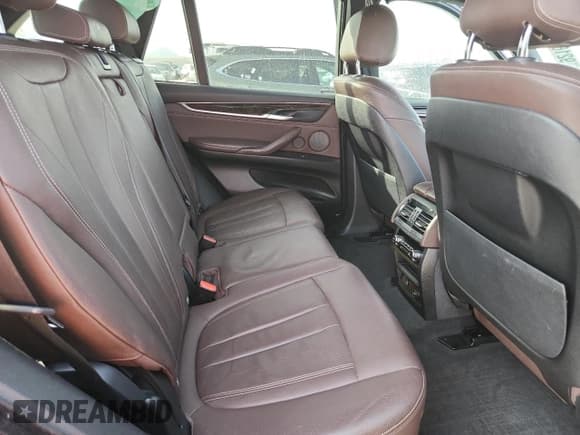 ✅ 2016 BMW X5 xDrive35i • VIN: 5UXKR0C55G0P20876 • Лот: 92162145. Опубликован ранее на Copart с пробегом 117 762 миль. Бесплатный доступ к архиву аукционных продаж из США и подробный отчёт об истории автомобиля на DreamBid. Изображение 11.