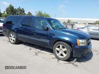 ✅ 2008 Chevrolet Suburban 2LT • VIN: 3GNFC16048G145409 • Lot: 42107278. Listed on IAAI with 145,511 mi. Free auction sales archive from the USA and detailed vehicle history report at DreamBid. Image 1.