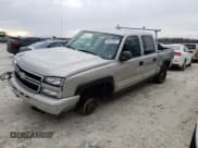 ✅ 2006 Chevrolet Silverado 1500 LS • VIN: 2GCEK13V461315359 • Лот: 46647324. Опубликован ранее на Copart с пробегом 147 442 миль. Бесплатный доступ к архиву аукционных продаж из США и подробный отчёт об истории автомобиля на DreamBid. Изображение 1.