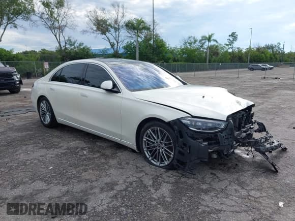 ✅ 2023 Mercedes-Benz S 580 • VIN: W1K6G7GB3PA199187 • Lot: 42813110. Wystawiony na IAAI z przebiegiem 56 515 mil. Bezpłatny archiwum sprzedaży aukcyjnych z USA i szczegółowy raport historii pojazdu na DreamBid. Zdjęcie 1.