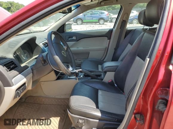 ✅ 2007 Mercury Milan Premier • VIN: 3MEHM08Z47R654714 • Lot: 63026874. Wystawiony na Copart z przebiegiem 119 404 mil. Bezpłatny archiwum sprzedaży aukcyjnych z USA i szczegółowy raport historii pojazdu na DreamBid. Zdjęcie 7.