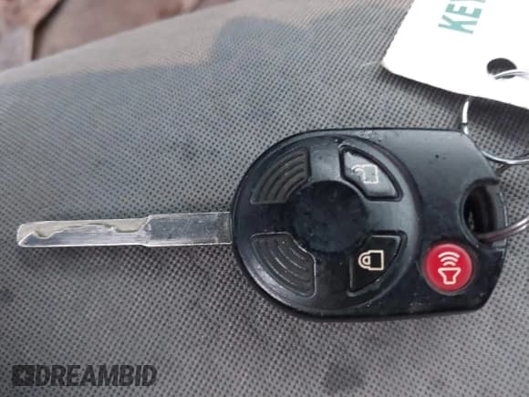 ✅ 2017 Ford Escape SE • VIN: 1FMCU0GD1HUE39735 • Lot: 41465712. Wystawiony na IAAI z przebiegiem 115 747 mil. Bezpłatny archiwum sprzedaży aukcyjnych z USA i szczegółowy raport historii pojazdu na DreamBid. Zdjęcie 11.