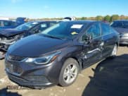 ✅ 2017 Chevrolet Cruze LT • VIN: 1G1BE5SM4H7256032 • Лот: 43421178. Опубликован ранее на IAAI с пробегом 143 722 миль. Бесплатный доступ к архиву аукционных продаж из США и подробный отчёт об истории автомобиля на DreamBid. Изображение 2.