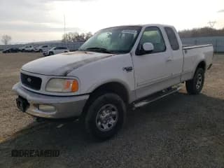 ✅ 1998 Ford F-250 • VIN: 1FTPX28L4WKA41149 • Lot: 84369654. Listed on Copart with 430,187 mi. Free auction sales archive from the USA and detailed vehicle history report at DreamBid. Image 1.