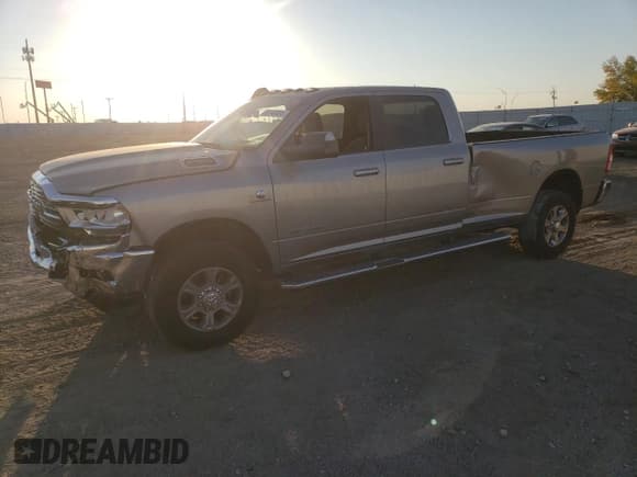 ✅ 2021 Ram 2500 Big Horn • VIN: 3C6UR5JL3MG620945 • Lot: 76048024. Listed on Copart with 77,382 mi. Free auction sales archive from the USA and detailed vehicle history report at DreamBid. Image 1.