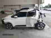 2023 Hyundai Venue Limited z VIN KMHRC8A32PU266009, wystawiony jako IAAI lot #43364487 z przebiegiem 6 798 mil mil oraz . Historia ofert i sprzedaży dostępna na DreamBid. Obrazek 15.