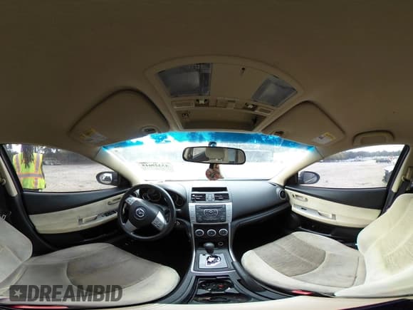 ✅ 2009 Mazda 6 S Sport • VIN: 1YVHP81B395M34811 • Lot: 43329615. Wystawiony na IAAI z przebiegiem 270 553 mil. Bezpłatny archiwum sprzedaży aukcyjnych z USA i szczegółowy raport historii pojazdu na DreamBid. Zdjęcie 18.