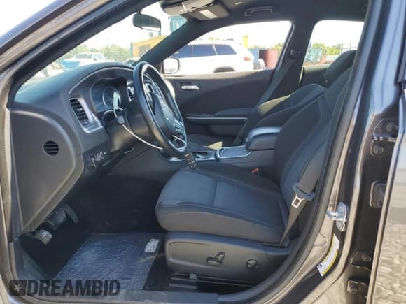 ✅ 2022 Dodge Charger SXT • VIN: 2C3CDXBG5NH261636 • Lot: 92907425. Wystawiony na Copart z przebiegiem 57 290 mil. Bezpłatny archiwum sprzedaży aukcyjnych z USA i szczegółowy raport historii pojazdu na DreamBid. Zdjęcie 7.