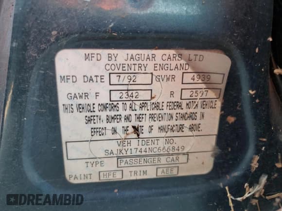 ✅ 1992 Jaguar XJ • VIN: SAJKY1744NC666849 • Lot: 77355244. Listed on Copart with Not provided. Free auction sales archive from the USA and detailed vehicle history report at DreamBid. Image 13.