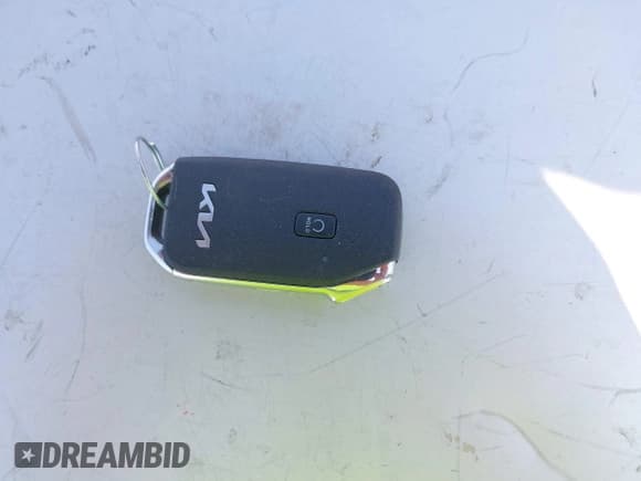 ✅ 2022 Kia Seltos SX • VIN: KNDETCA23N7275827 • Lot: 42777425. Wystawiony na IAAI z przebiegiem 37 459 mil. Bezpłatny archiwum sprzedaży aukcyjnych z USA i szczegółowy raport historii pojazdu na DreamBid. Zdjęcie 11.