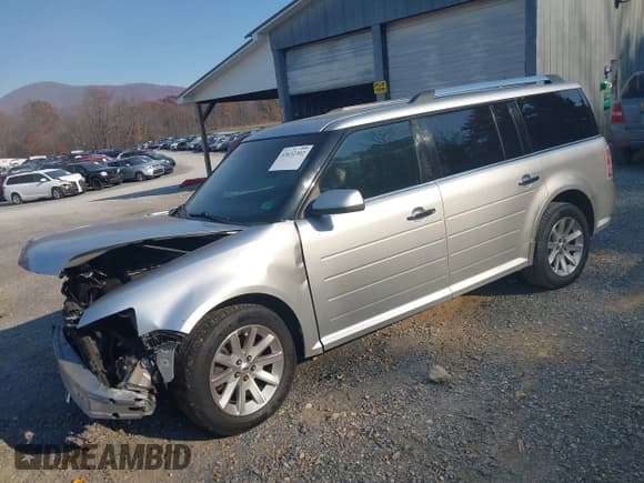 ✅ 2012 Ford Flex SEL • VIN: 2FMGK5CC3CBD22917 • Lot: 43632302. Wystawiony na IAAI z przebiegiem 235 799 mil. Bezpłatny archiwum sprzedaży aukcyjnych z USA i szczegółowy raport historii pojazdu na DreamBid. Zdjęcie 18.