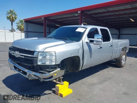 ✅ 2014 Chevrolet Silverado 2500HD LT • VIN: 1GC1KXC82EF139303 • Lot: 42747537. Listed on IAAI with 271,409 mi. Free auction sales archive from the USA and detailed vehicle history report at DreamBid. Image 18.