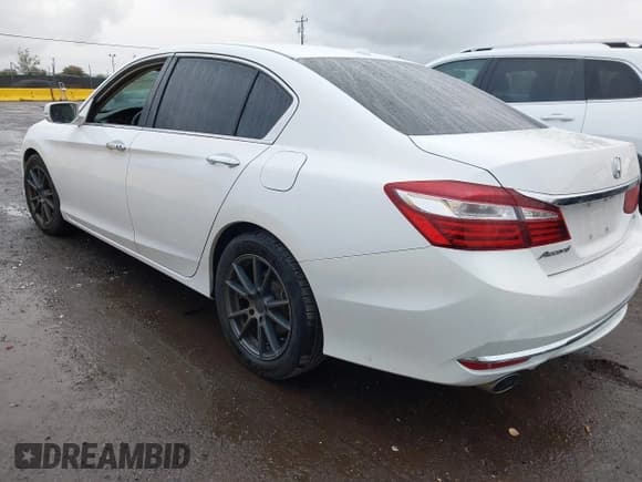 ✅ 2016 Honda Accord EX-L • VIN: 1HGCR3F02GA029856 • Lot: 43459835. Wystawiony na IAAI z przebiegiem 89 949 mil. Bezpłatny archiwum sprzedaży aukcyjnych z USA i szczegółowy raport historii pojazdu na DreamBid. Zdjęcie 3.