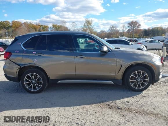 ✅ 2017 BMW X5 xDrive35i • VIN: 5UXKR0C30H0V71261 • Лот: 43602155. Опубликован ранее на IAAI с пробегом 112 368 миль. Бесплатный доступ к архиву аукционных продаж из США и подробный отчёт об истории автомобиля на DreamBid. Изображение 13.