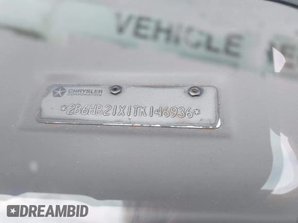 ✅ 1996 Dodge Cargo • VIN: 2B6HB21X1TK146936 • Lot: 42637274. Listed on IAAI with 208,516 mi. Free auction sales archive from the USA and detailed vehicle history report at DreamBid. Image 16.