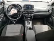 ✅ 2021 Hyundai Kona SEL • VIN: KM8K2CAA1MU735544 • Лот: 61327763. Опубликован ранее на Copart с пробегом 32 233 миль. Бесплатный доступ к архиву аукционных продаж из США и подробный отчёт об истории автомобиля на DreamBid. Изображение 8.