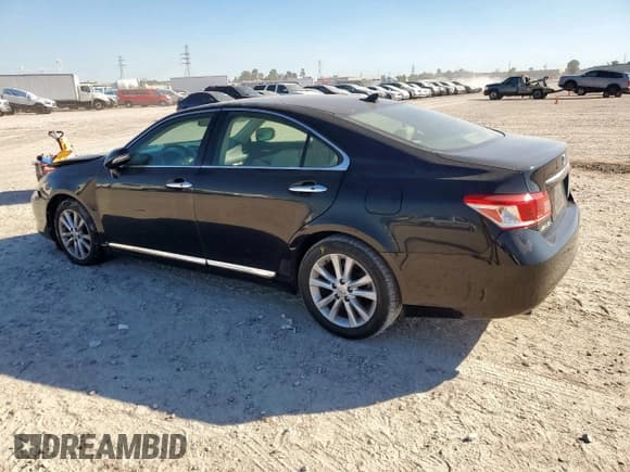 ✅ 2010 Lexus ES 330 • VIN: JTHBK1EG5A2409212 • Лот: 91646975. Опубликован ранее на Copart с пробегом 177 544 миль. Бесплатный доступ к архиву аукционных продаж из США и подробный отчёт об истории автомобиля на DreamBid. Изображение 2.