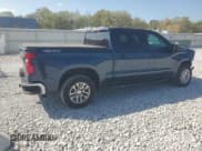 ✅ 2021 Chevrolet Silverado 1500 LT • VIN: 3GCPYJEK5MG428056 • Lot: 81096365. Wystawiony na Copart z przebiegiem 83 334 mil. Bezpłatny archiwum sprzedaży aukcyjnych z USA i szczegółowy raport historii pojazdu na DreamBid. Zdjęcie 3.
