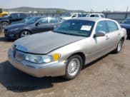 ✅ 2002 Lincoln Town Car Executive • VIN: 1LNHM81W12Y620302 • Лот: 41952738. Опубликован ранее на IAAI с пробегом 83 062 миль. Бесплатный доступ к архиву аукционных продаж из США и подробный отчёт об истории автомобиля на DreamBid. Изображение 17.