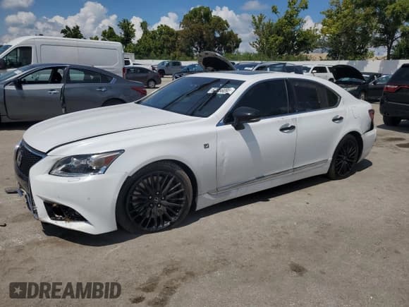 ✅ 2015 Lexus LS 460 • VIN: JTHCL5EF5F5023783 • Лот: 67566095. Опубликован ранее на Copart с пробегом 78 777 миль. Бесплатный доступ к архиву аукционных продаж из США и подробный отчёт об истории автомобиля на DreamBid. Изображение 1.