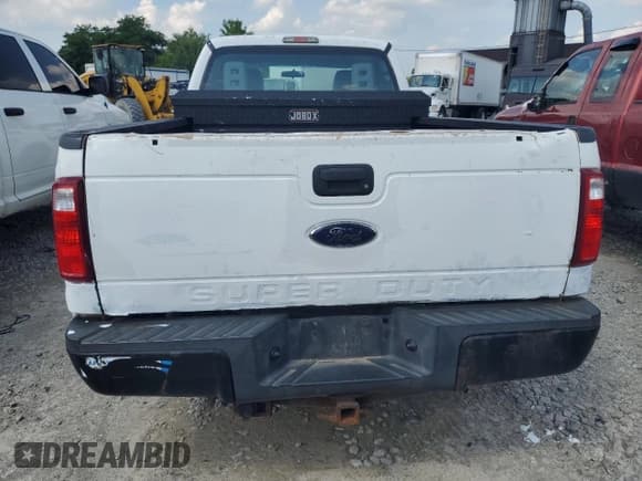 ✅ 2015 Ford F-350 XL • VIN: 1FT8X3A69FEC59486 • Lot: 59542415. Listed on Copart with 174,324 mi. Free auction sales archive from the USA and detailed vehicle history report at DreamBid. Image 6.