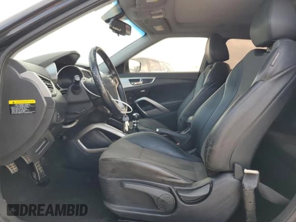 ✅ 2014 Hyundai Veloster • VIN: KMHTC6AD9EU211072 • Lot: 43198465. Wystawiony na Copart z przebiegiem 133 631 mil. Bezpłatny archiwum sprzedaży aukcyjnych z USA i szczegółowy raport historii pojazdu na DreamBid. Zdjęcie 7.