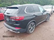 ✅ 2020 BMW X5 sDrive40i • VIN: 5UXCR4C08L9B15954 • Lot: 42253911. Wystawiony na IAAI z przebiegiem Nie podano. Bezpłatny archiwum sprzedaży aukcyjnych z USA i szczegółowy raport historii pojazdu na DreamBid. Zdjęcie 4.