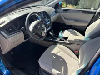 2018 Hyundai Sonata SE с VIN 5NPE24AF4JH609509, выставлен на аукционе Copart как лот 90923715 с пробегом 143 475 миль миль и Чистый • Clean title. История ставок и продаж доступна на DreamBid. Изображение 5.