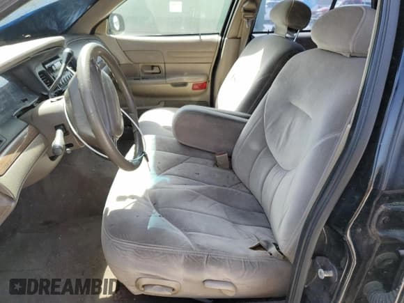 ✅ 2001 Ford Crown Victoria • VIN: 2FAFP73W21X103766 • Лот: 50717195. Опубликован ранее на Copart с пробегом 150 849 миль. Бесплатный доступ к архиву аукционных продаж из США и подробный отчёт об истории автомобиля на DreamBid. Изображение 7.