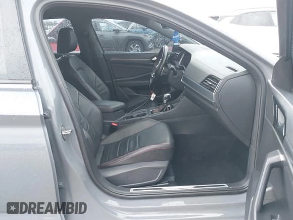 ✅ 2021 Volkswagen Jetta S • VIN: 3VW6T7BU8MM011418 • Лот: 40474082. Опубликован ранее на IAAI с пробегом 76 619 миль. Бесплатный доступ к архиву аукционных продаж из США и подробный отчёт об истории автомобиля на DreamBid. Изображение 5.