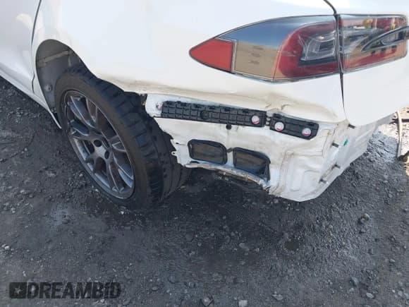 ✅ 2021 Tesla Model S Long Range • VIN: 5YJSA1E54MF439130 • Lot: 43186972. Wystawiony na IAAI z przebiegiem 65 522 mil. Bezpłatny archiwum sprzedaży aukcyjnych z USA i szczegółowy raport historii pojazdu na DreamBid. Zdjęcie 6.