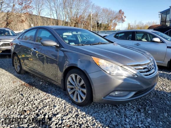 ✅ 2013 Hyundai Sonata SE • VIN: 5NPEC4AB0DH559304 • Лот: 93096345. Опубликован ранее на Copart с пробегом 141 805 миль. Бесплатный доступ к архиву аукционных продаж из США и подробный отчёт об истории автомобиля на DreamBid. Изображение 4.