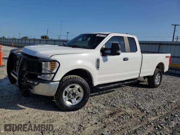 ✅ 2018 Ford F-250 XL • VIN: 1FT7X2B64JEB71166 • Lot: 90377395. Wystawiony na Copart z przebiegiem 174 366 mil. Bezpłatny archiwum sprzedaży aukcyjnych z USA i szczegółowy raport historii pojazdu na DreamBid. Zdjęcie 1.