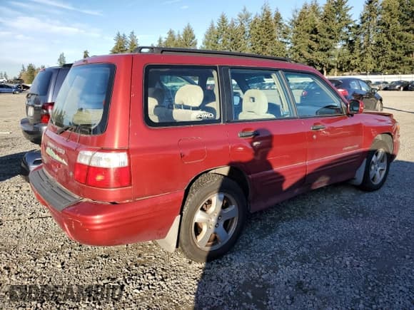 ✅ 2001 Subaru Forester S • VIN: JF1SF65681H761844 • Lot: 79721044. Listed on Copart with 114,064 mi. Free auction sales archive from the USA and detailed vehicle history report at DreamBid. Image 3.